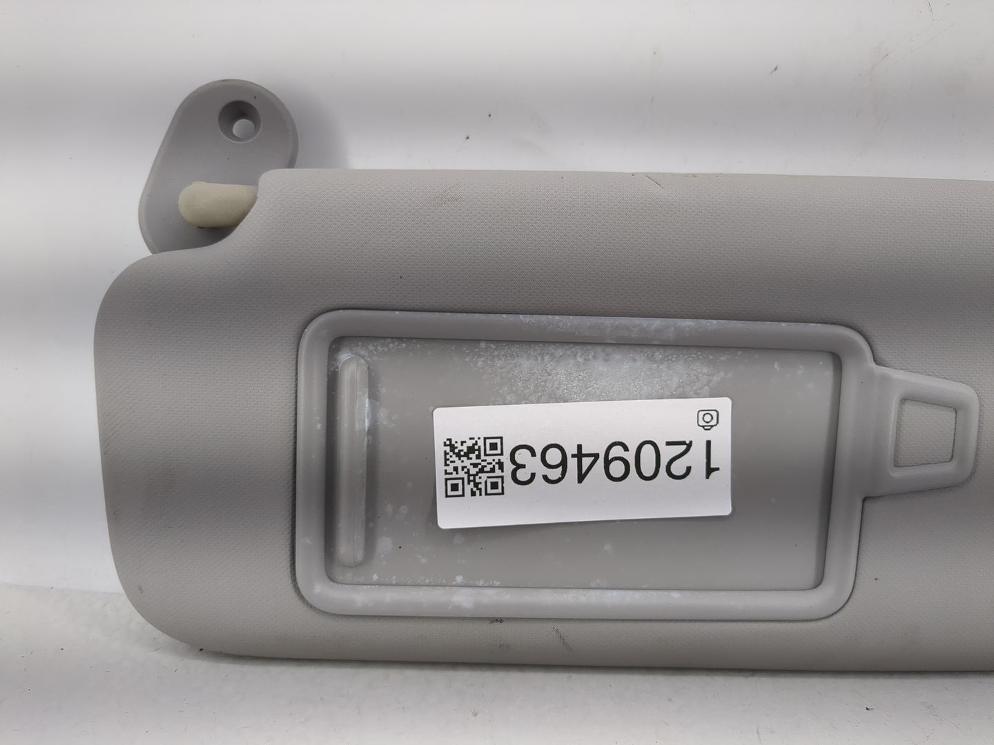 2017-2020 Hyundai Elantra Sun Visor Shade Replacement Driver Left Mirror Fits Fits 2017 2018 2019 2020 OEM Used Auto Parts -