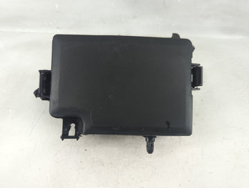 2018 Hyundai Elantra Fusebox Fuse Box Panel Relay Module P/N:91956-F2022 Fits OEM Used Auto Parts - Oemusedautoparts1.com