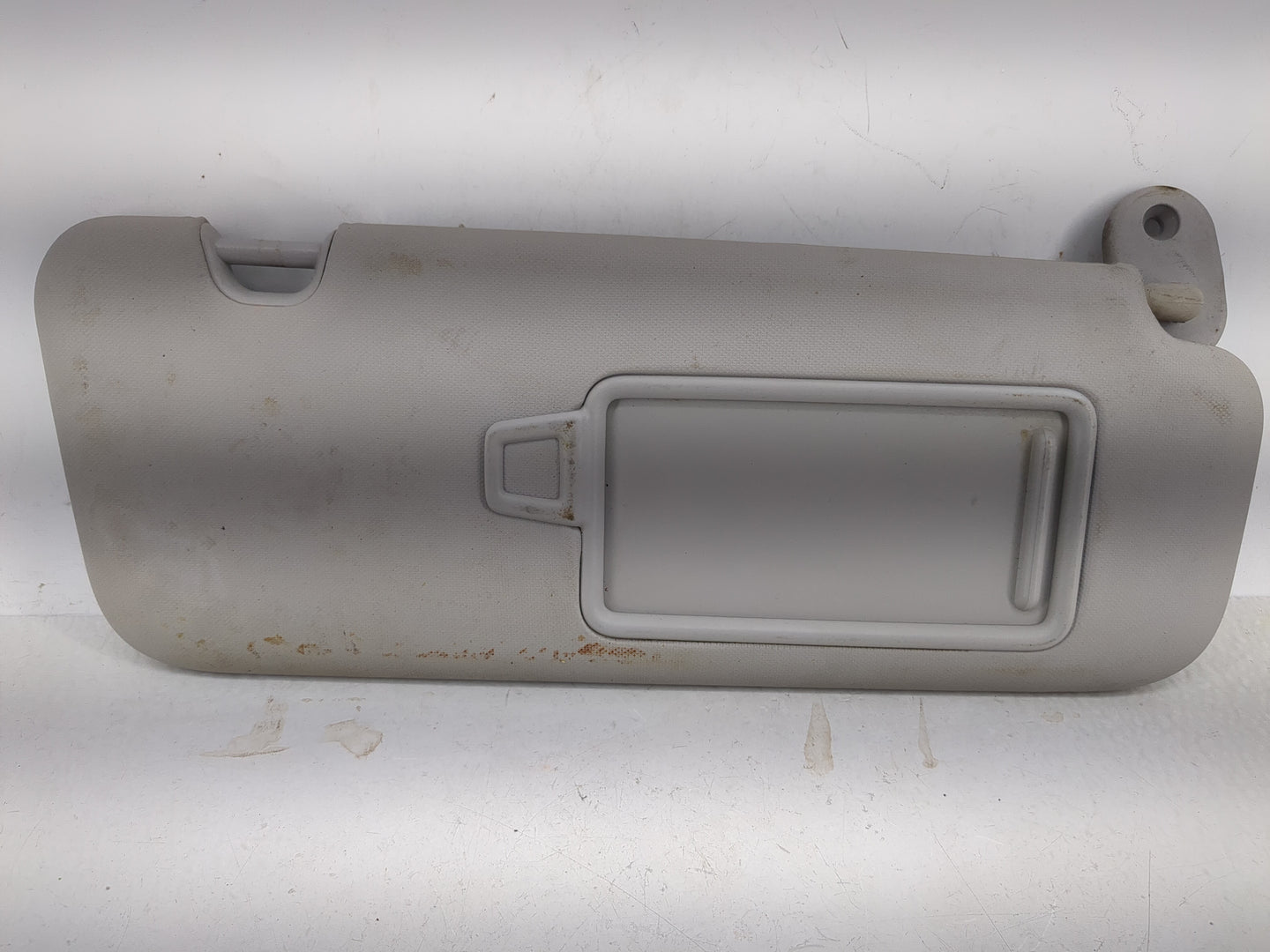 2017-2020 Hyundai Elantra Sun Visor Shade Replacement Passenger Right Mirror Fits Fits 2017 2018 2019 2020 OEM Used Auto Par