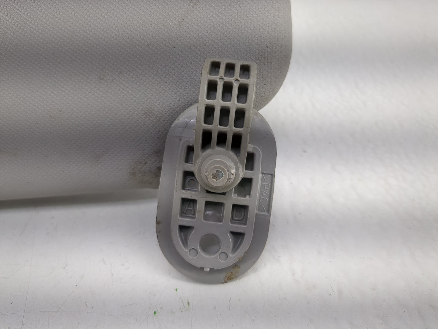 2017-2020 Hyundai Elantra Sun Visor Shade Replacement Passenger Right Mirror Fits Fits 2017 2018 2019 2020 OEM Used Auto Par