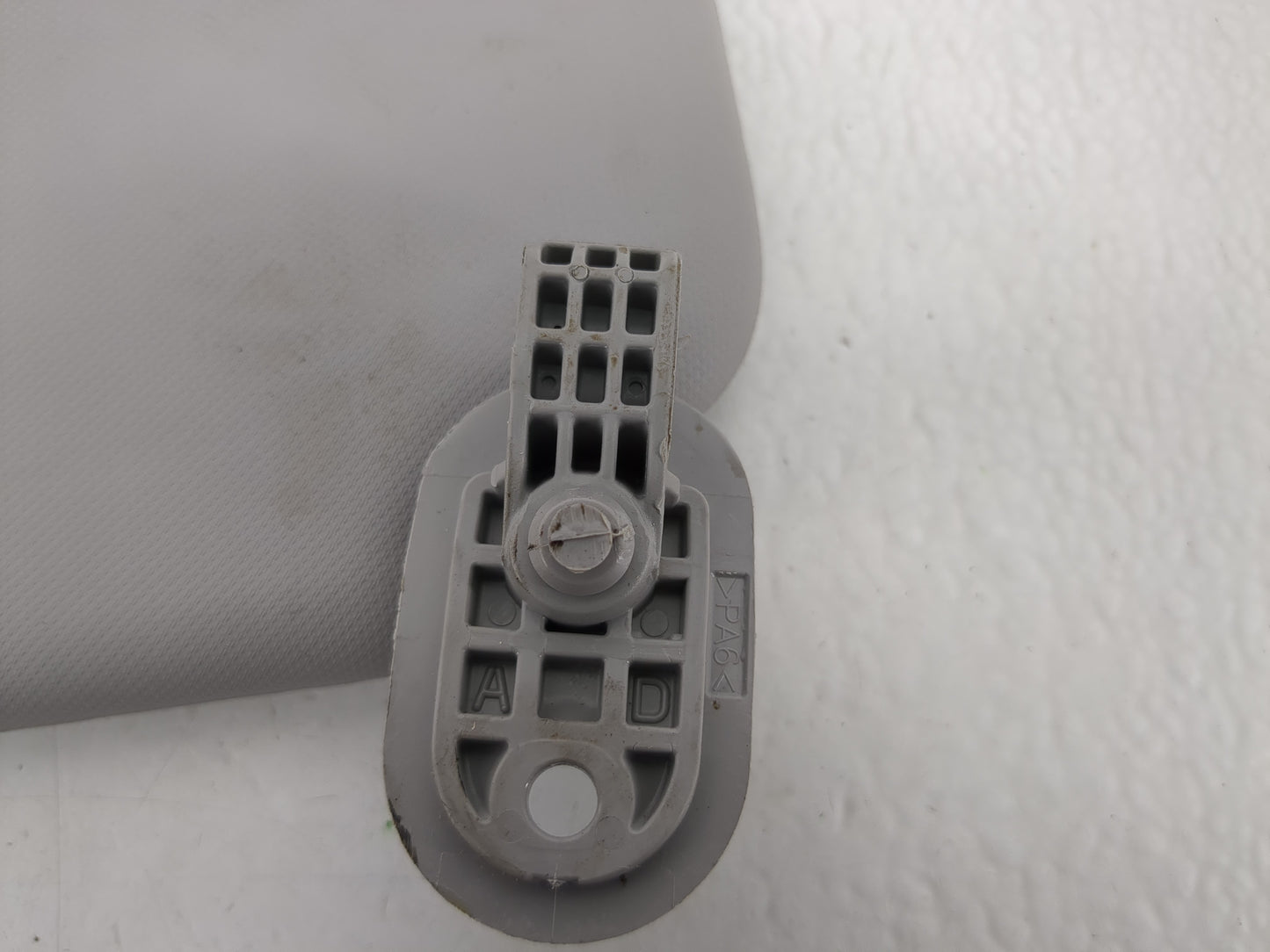 2017-2020 Hyundai Elantra Sun Visor Shade Replacement Passenger Right Mirror Fits Fits 2017 2018 2019 2020 OEM Used Auto Par