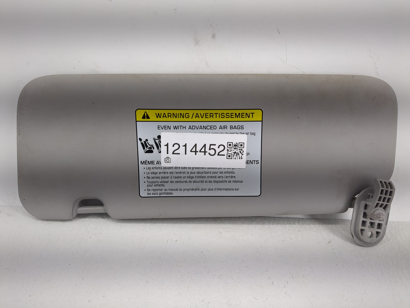 2017-2020 Hyundai Elantra Sun Visor Shade Replacement Passenger Right Mirror Fits Fits 2017 2018 2019 2020 OEM Used Auto Par