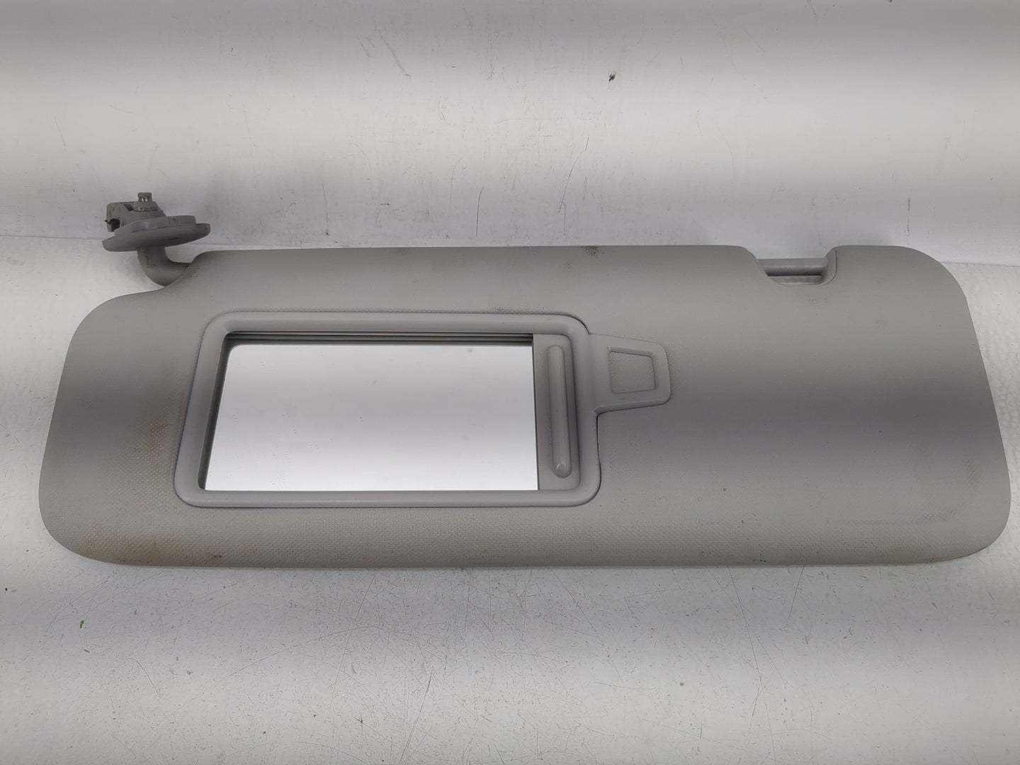 2017-2020 Hyundai Elantra Sun Visor Shade Replacement Driver Left Mirror Fits Fits 2017 2018 2019 2020 OEM Used Auto Parts -