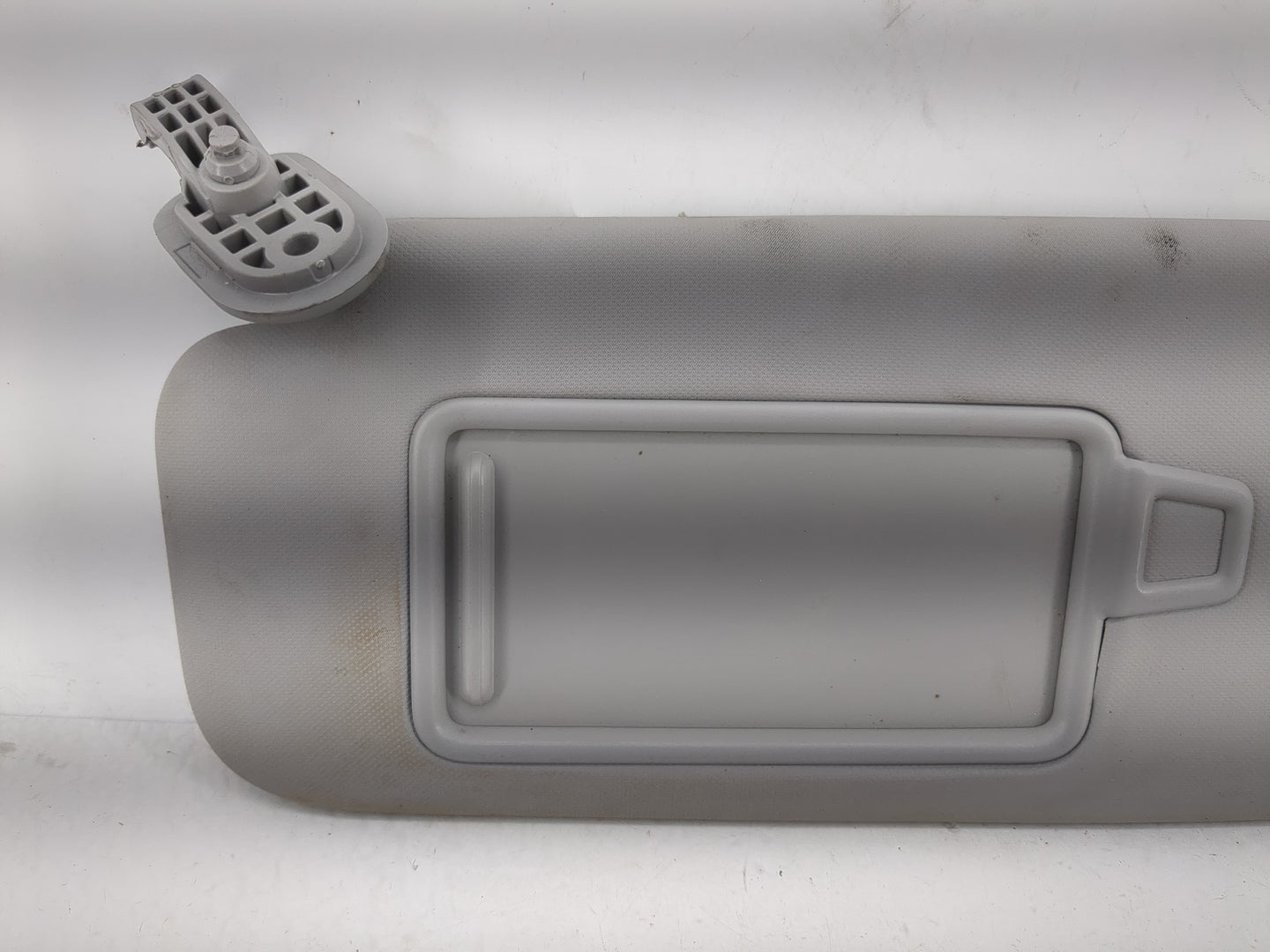 2017-2020 Hyundai Elantra Sun Visor Shade Replacement Driver Left Mirror Fits Fits 2017 2018 2019 2020 OEM Used Auto Parts -