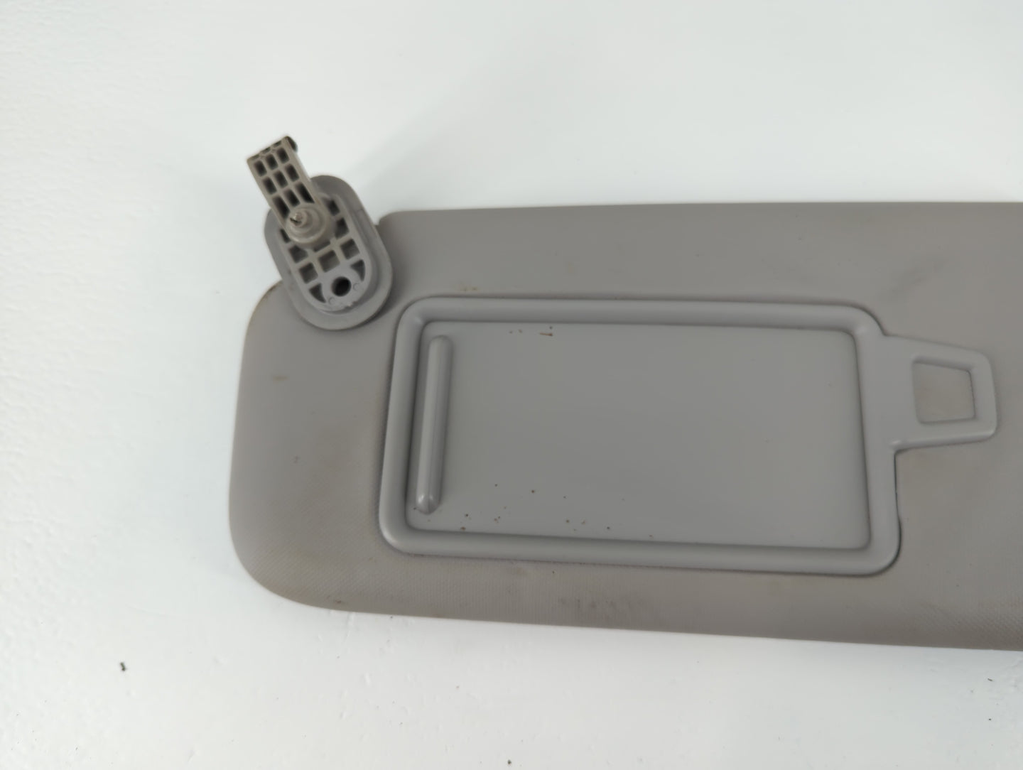 2017-2020 Hyundai Elantra Sun Visor Shade Replacement Driver Left Mirror Fits Fits 2017 2018 2019 2020 OEM Used Auto Parts -