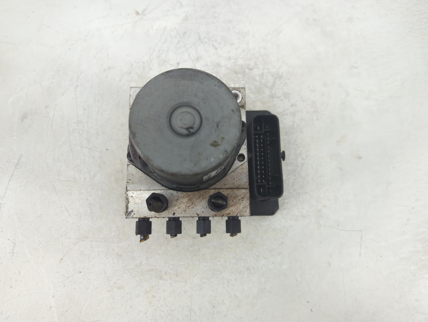 2017-2019 Hyundai Elantra ABS Pump Control Module Replacement P/N:58900-F2500 Fits Fits 2017 2018 2019 OEM Used Auto Parts -