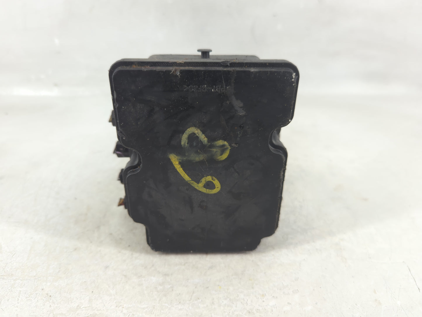 2017-2019 Hyundai Elantra ABS Pump Control Module Replacement P/N:58900-F2500 Fits Fits 2017 2018 2019 OEM Used Auto Parts -