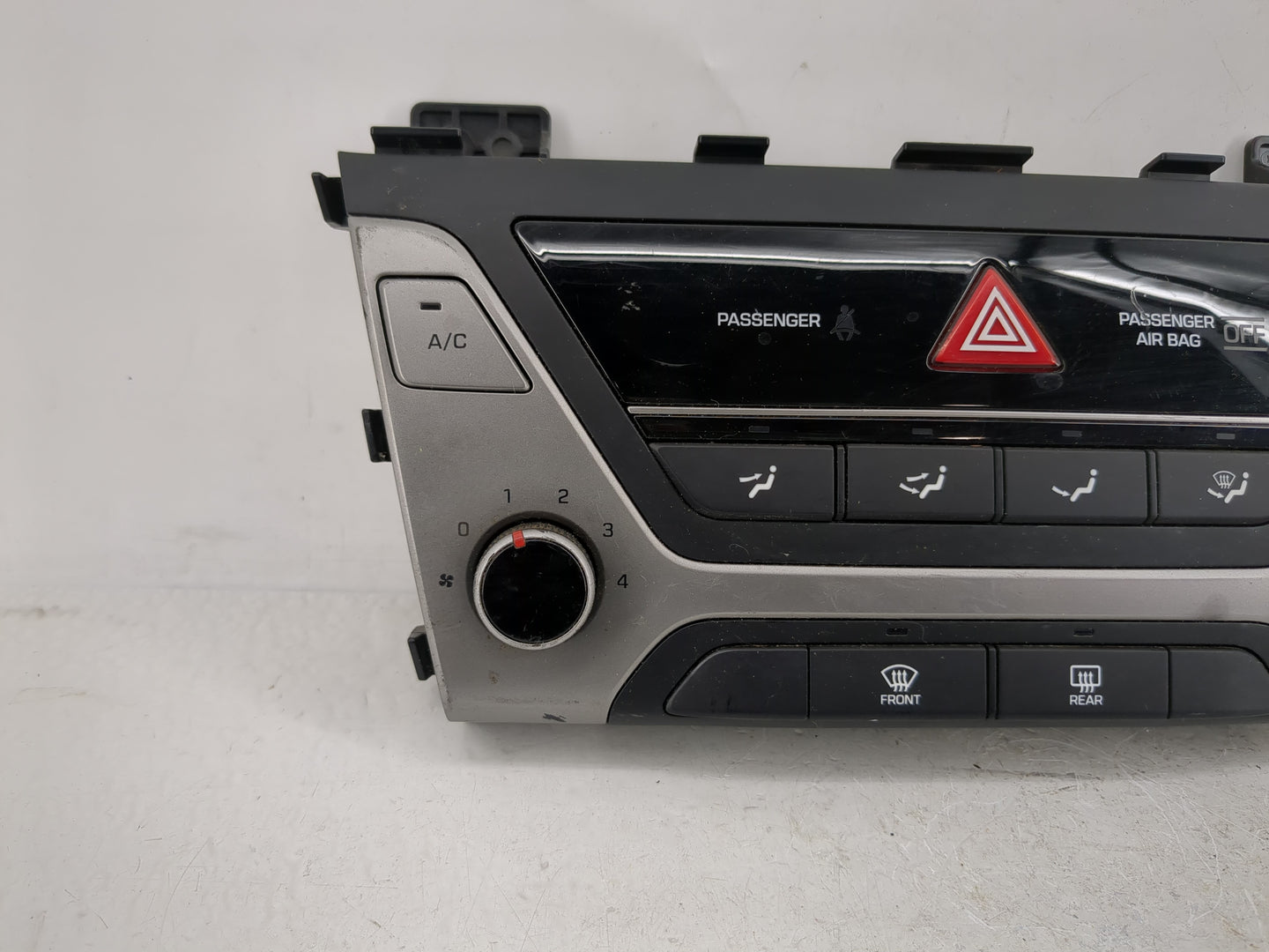2017-2018 Hyundai Elantra Climate Control Module Temperature AC/Heater Replacement P/N:97250-F2XXX Fits Fits 2017 2018 OEM U