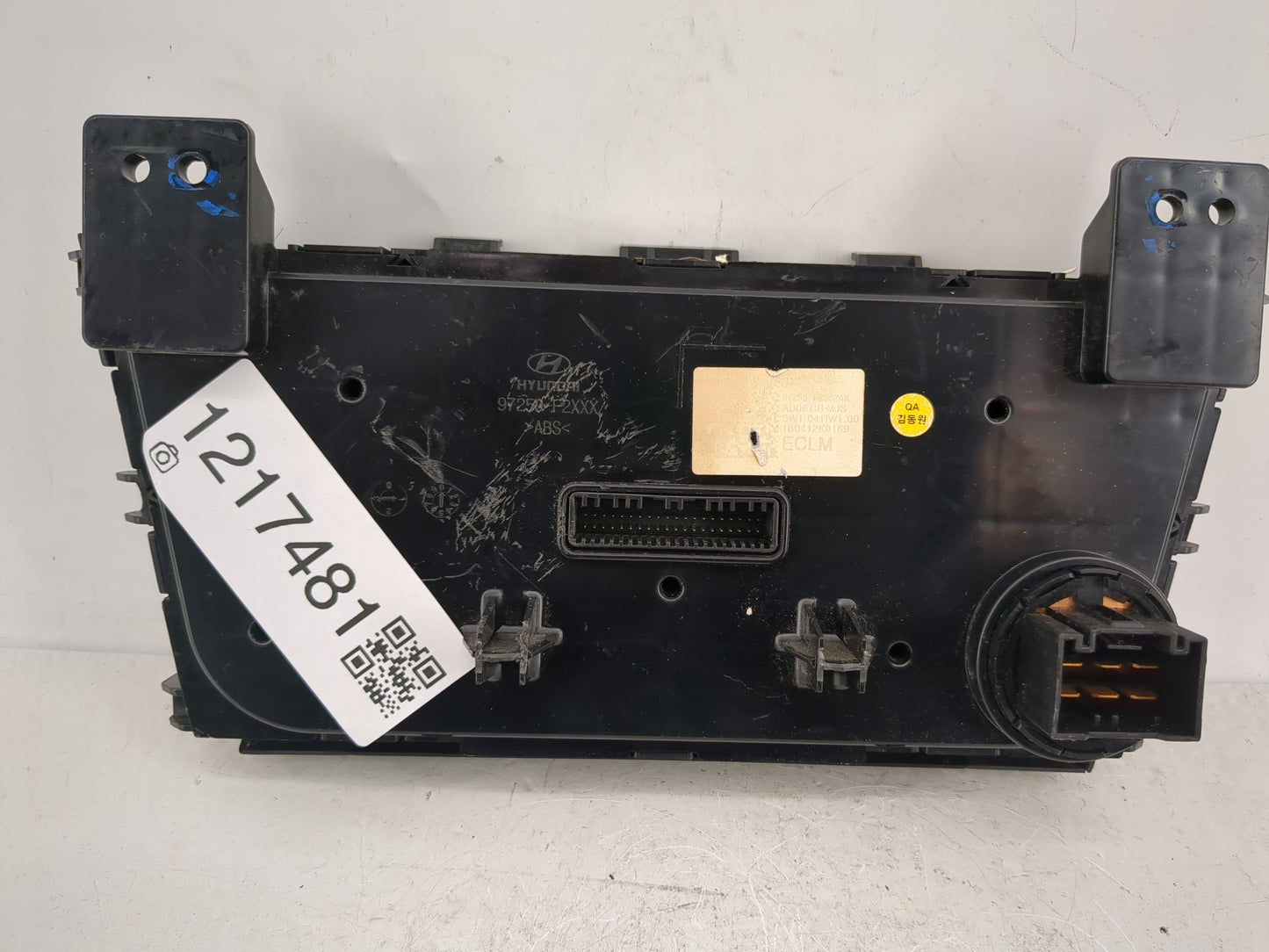 2017-2018 Hyundai Elantra Climate Control Module Temperature AC/Heater Replacement P/N:97250-F2XXX Fits Fits 2017 2018 OEM U