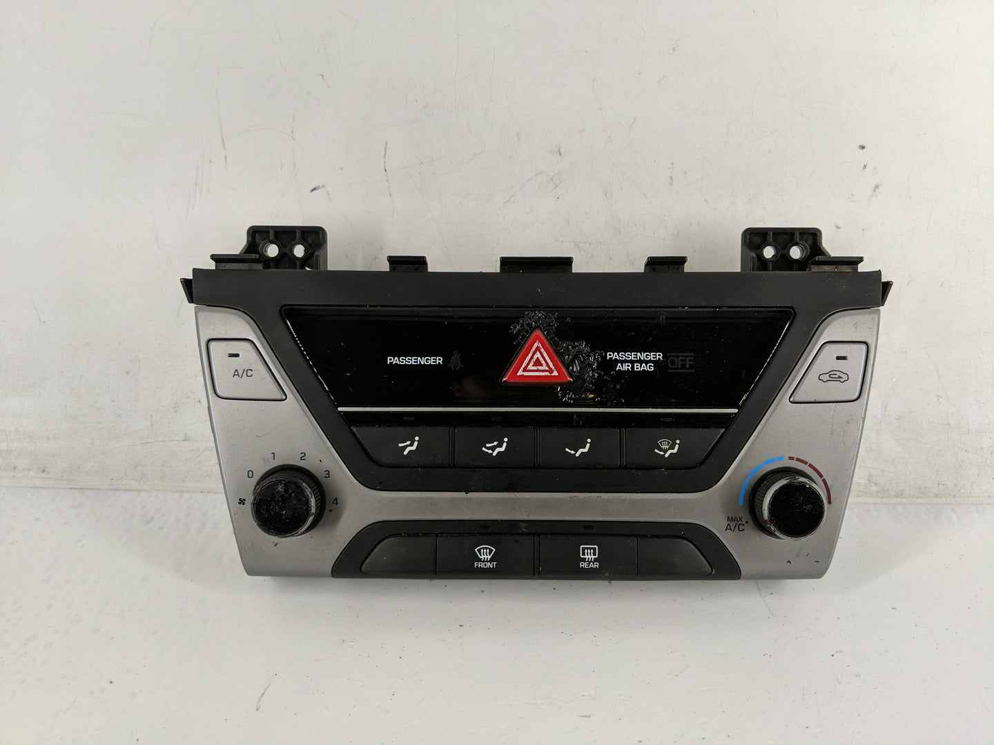 2017-2018 Hyundai Elantra Climate Control Module Temperature AC/Heater Replacement P/N:97250-F20524X Fits Fits 2017 2018 OEM