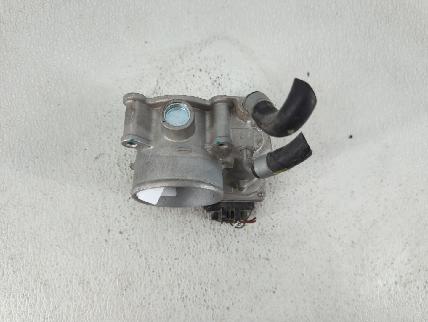 2011-2020 Hyundai Elantra Throttle Body P/N:35100-2E000 Fits Fits 2011 2012 2013 2014 2015 2016 2017 2018 2019 2020 2021 OEM