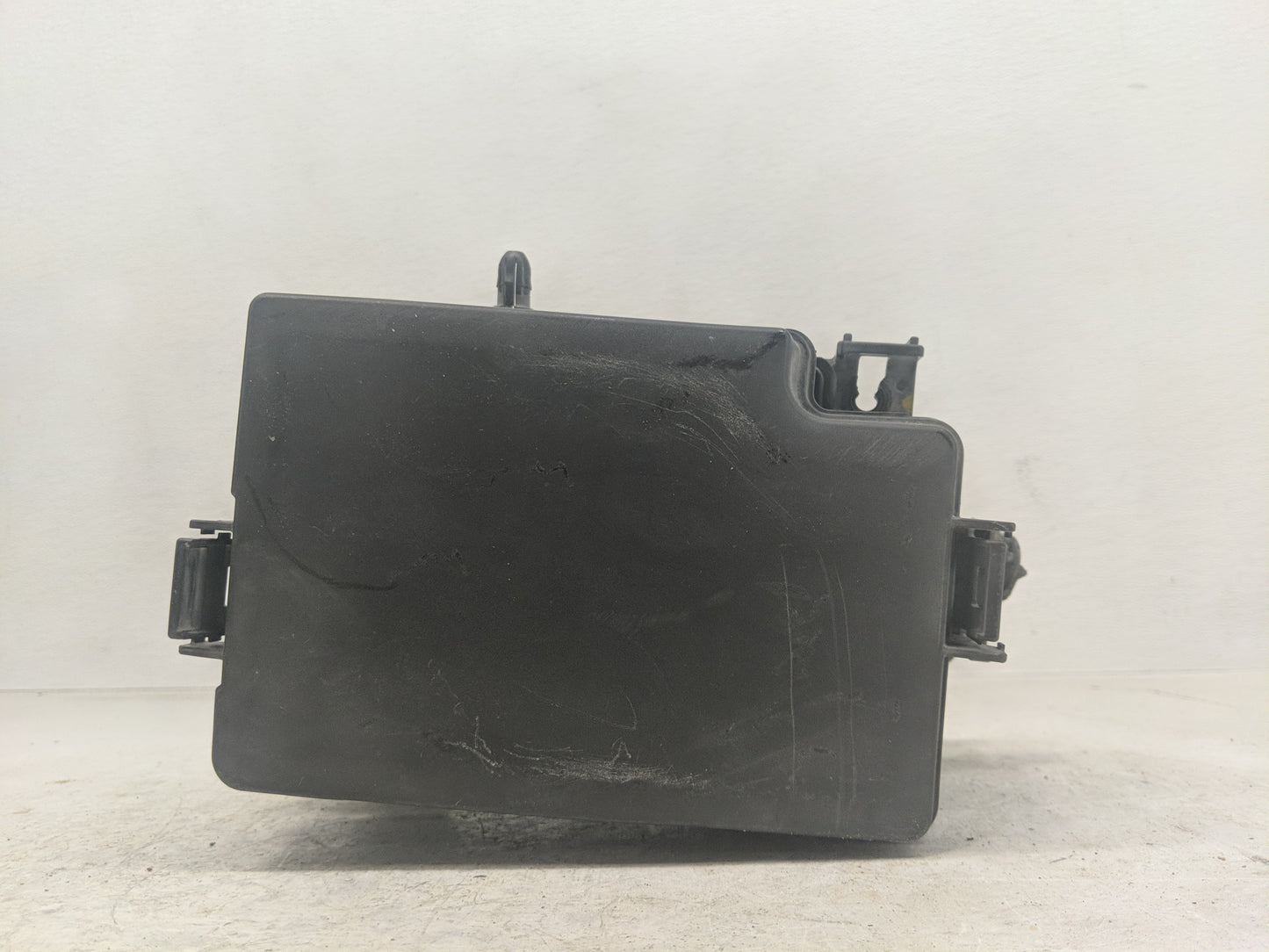 2018 Hyundai Elantra Fusebox Fuse Box Panel Relay Module Fits OEM Used Auto Parts - Oemusedautoparts1.com