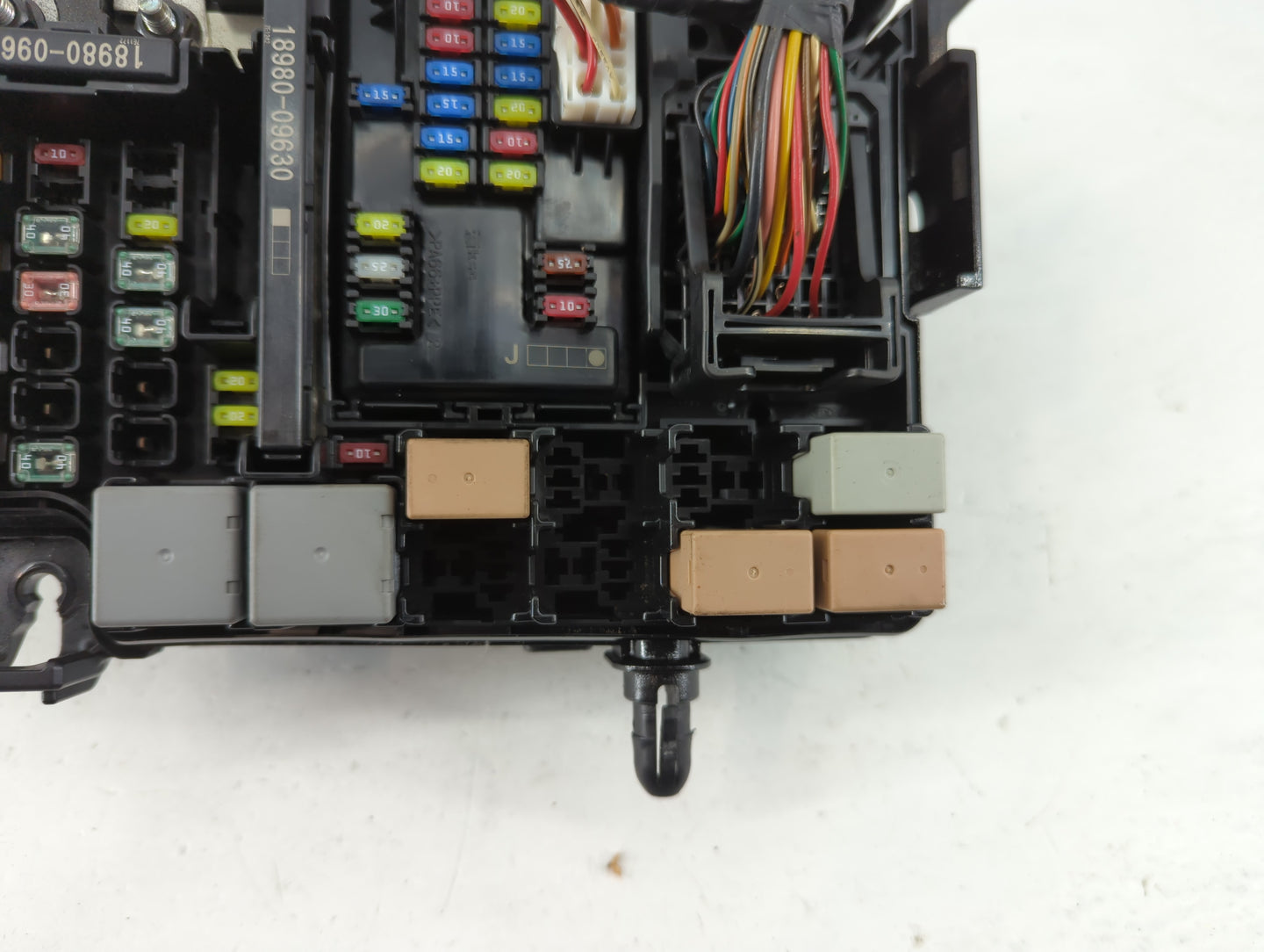 2018 Hyundai Elantra Fusebox Fuse Box Panel Relay Module P/N:91203 F2525C Fits OEM Used Auto Parts - Oemusedautoparts1.com