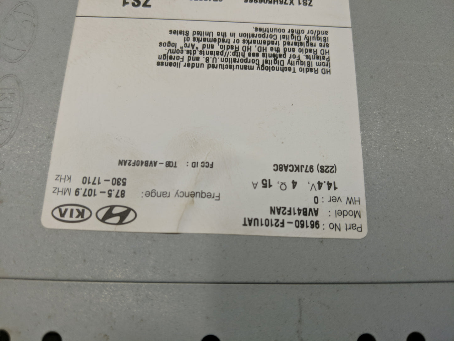 2017-2018 Hyundai Elantra Radio AM FM Cd Player Receiver Replacement P/N:96160-F2101UAT Fits Fits 2017 2018 OEM Used Auto Pa