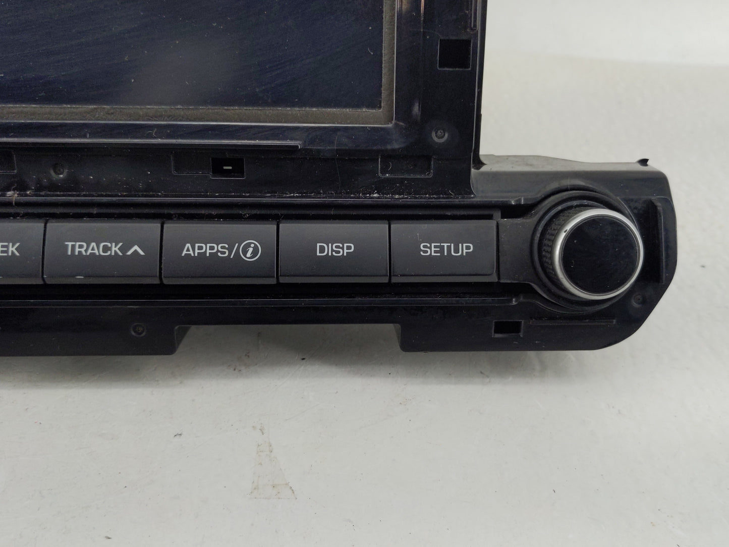 2017-2018 Hyundai Elantra Radio AM FM Cd Player Receiver Replacement P/N:96160-F2101UAT Fits Fits 2017 2018 OEM Used Auto Pa