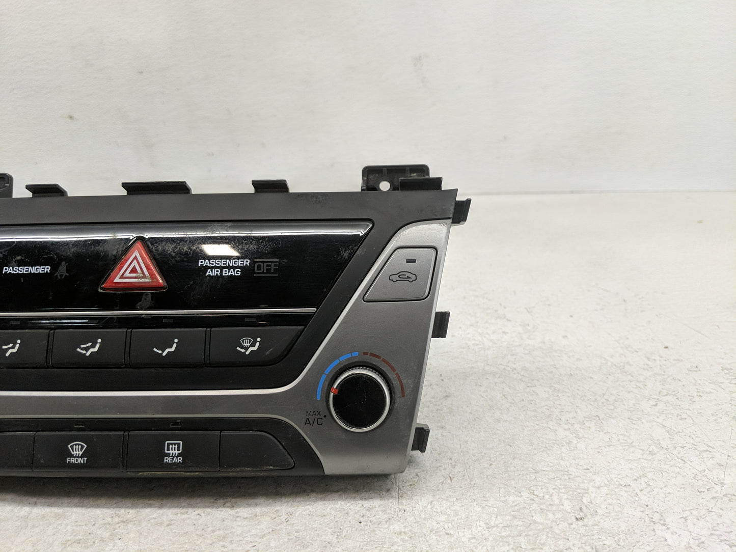 2017-2018 Hyundai Elantra Climate Control Module Temperature AC/Heater Replacement P/N:97250-F20624X Fits Fits 2017 2018 OEM