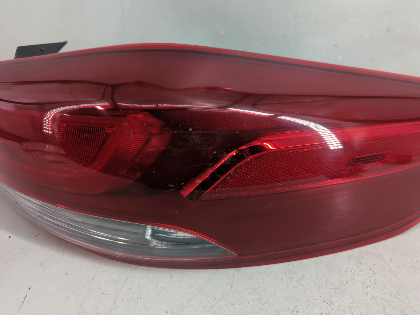 2017-2018 Hyundai Elantra Tail Light Assembly Passenger Right OEM P/N:92402-F30 Fits Fits 2017 2018 OEM Used Auto Parts - Oe