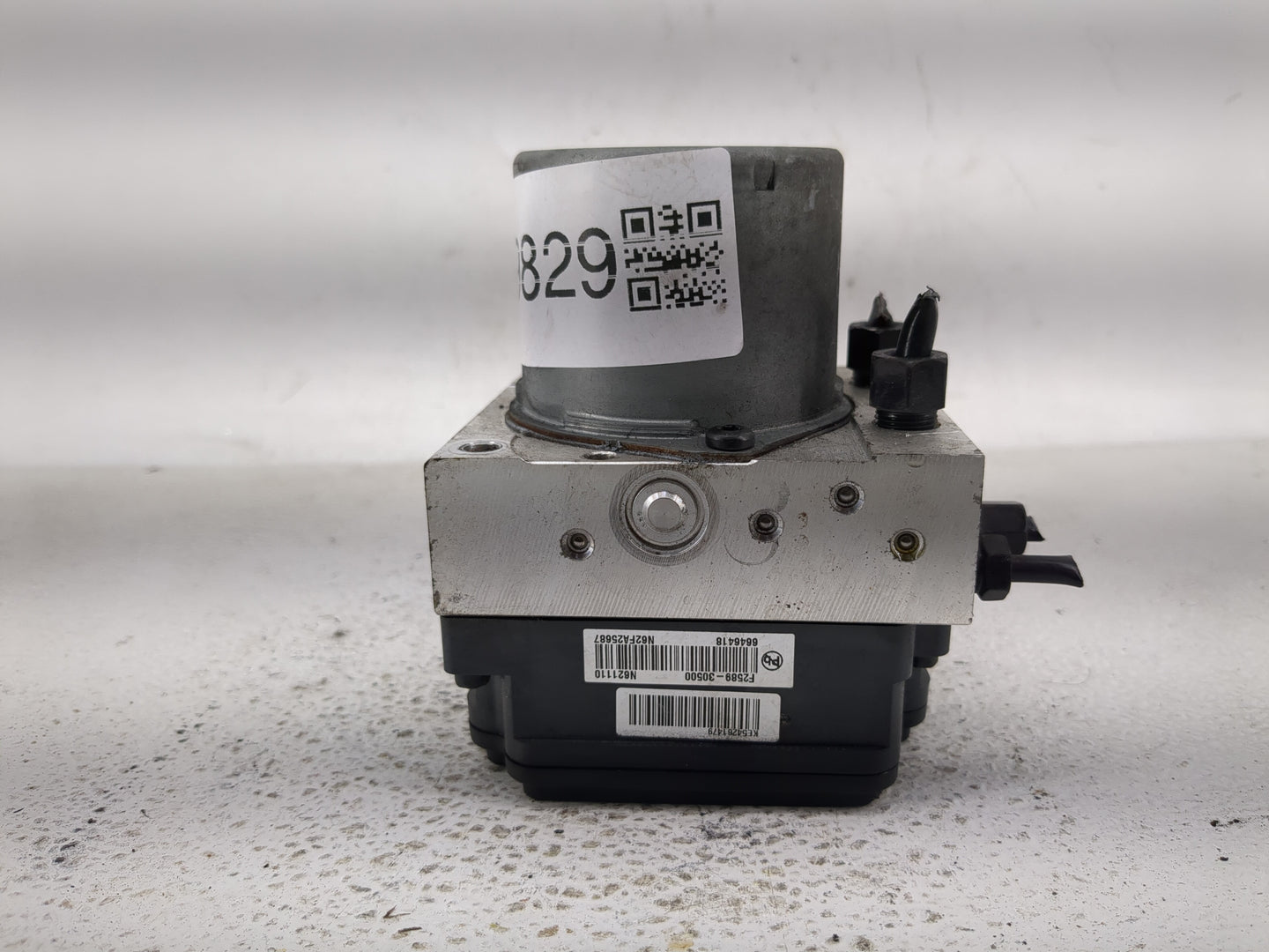 2017-2019 Hyundai Elantra ABS Pump Control Module Replacement P/N:61589-45200 58900-F2500 Fits Fits 2017 2018 2019 OEM Used 