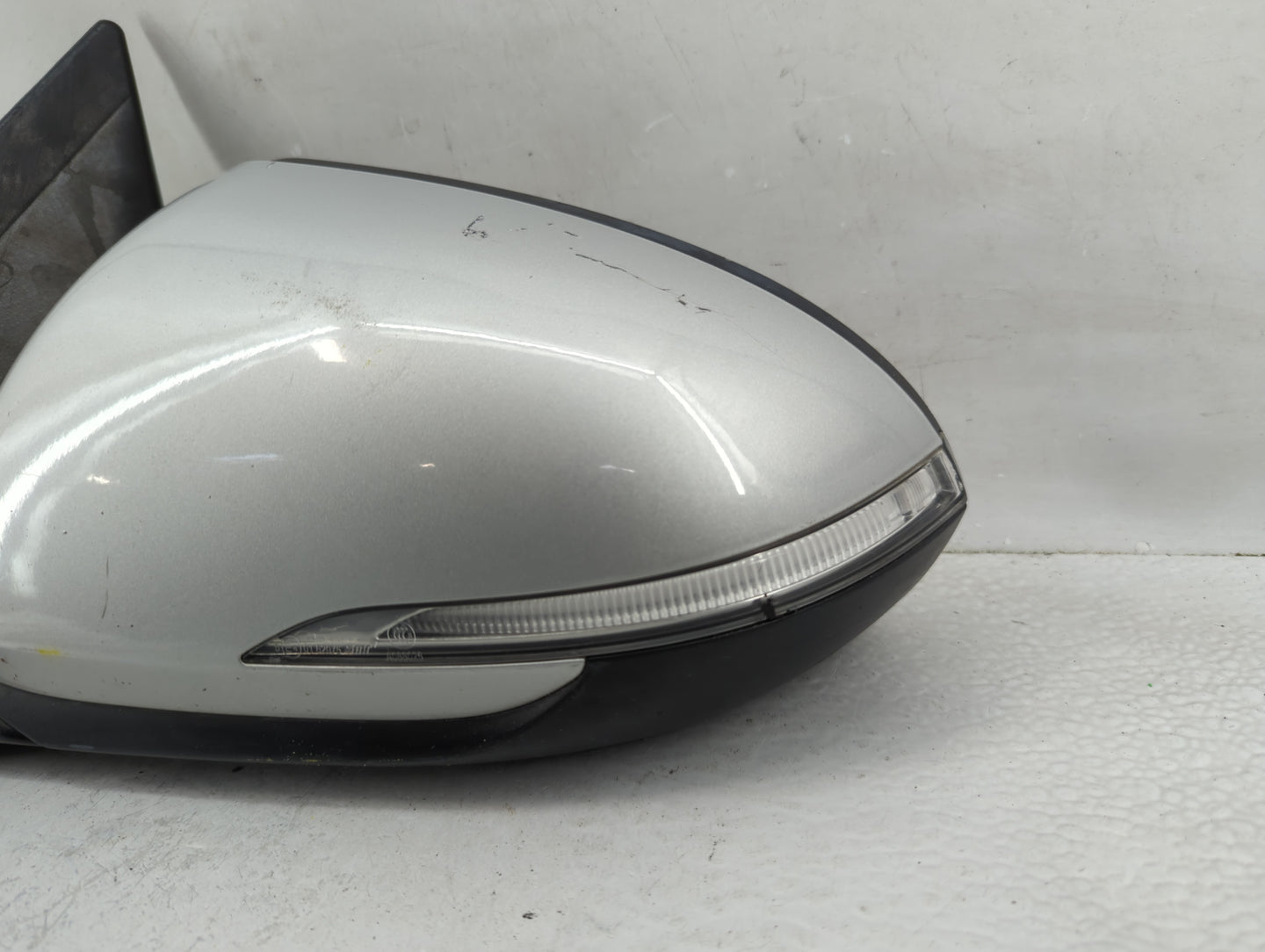 2017-2018 Hyundai Elantra Driver Side View Mirror - Left Door Mirror OEM Used - Oemusedautoparts1.com