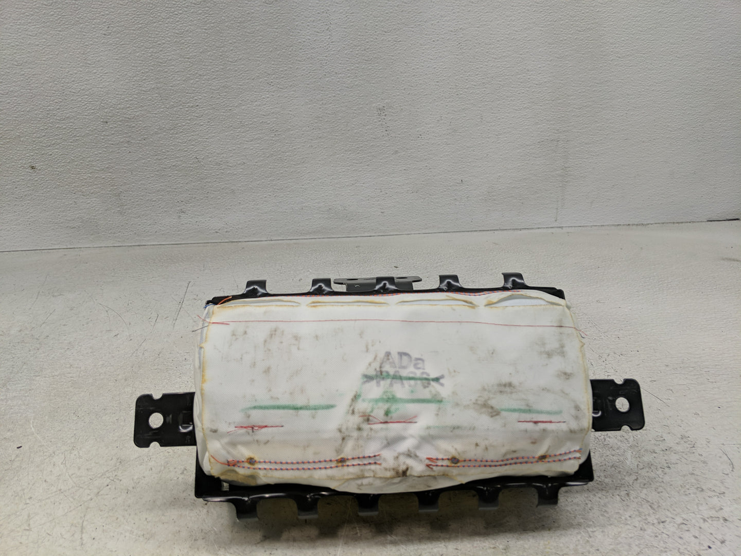 2017-2020 Hyundai Elantra Air Bag Passenger Right Dashboard OEM P/N:84530-F2500 Fits Fits 2017 2018 2019 2020 OEM Used Auto 