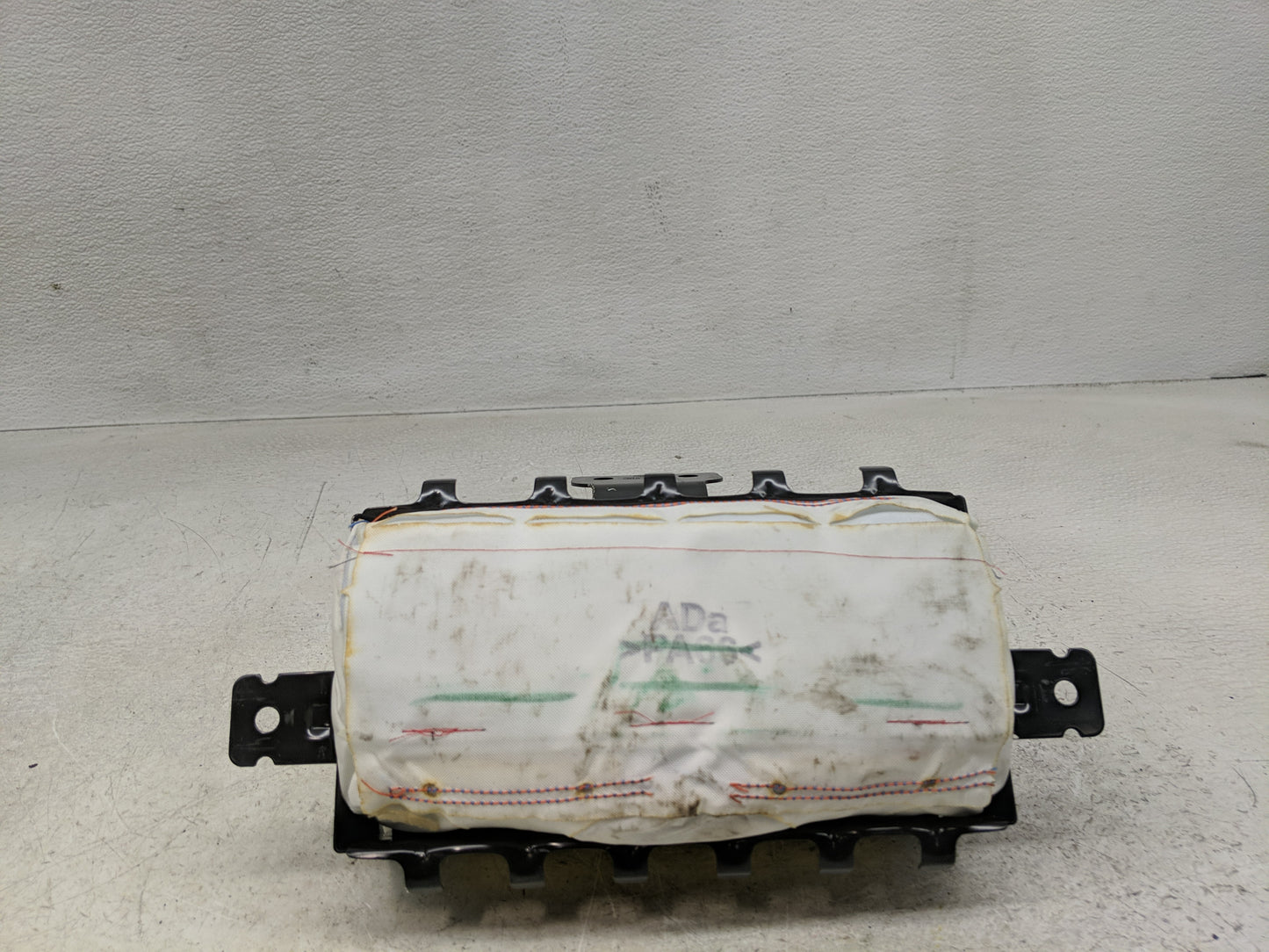 2017-2020 Hyundai Elantra Air Bag Passenger Right Dashboard OEM P/N:84530-F2500 Fits Fits 2017 2018 2019 2020 OEM Used Auto 