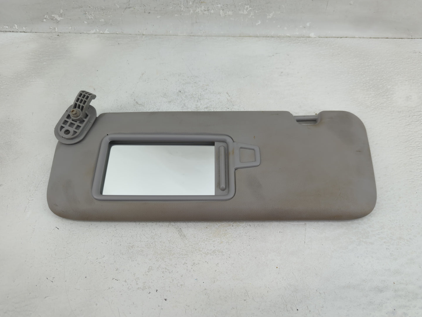 2017-2020 Hyundai Elantra Sun Visor Shade Replacement Driver Left Mirror Fits Fits 2017 2018 2019 2020 OEM Used Auto Parts -