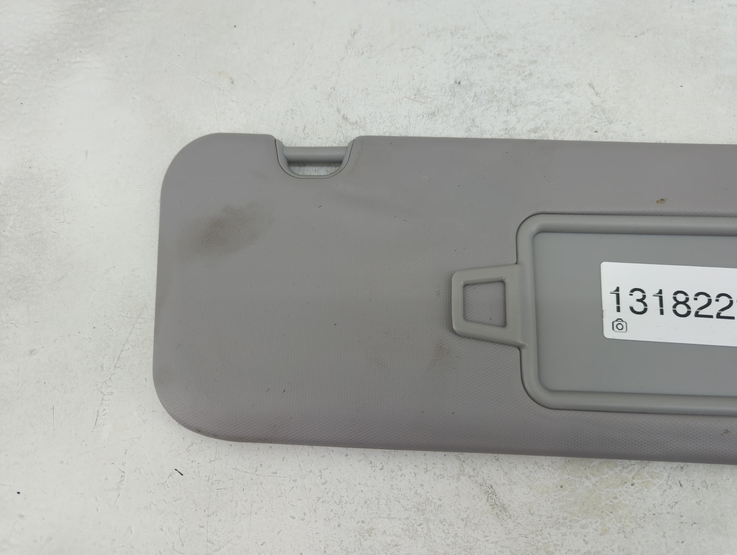 2017-2020 Hyundai Elantra Sun Visor Shade Replacement Passenger Right Mirror Fits Fits 2017 2018 2019 2020 OEM Used Auto Par