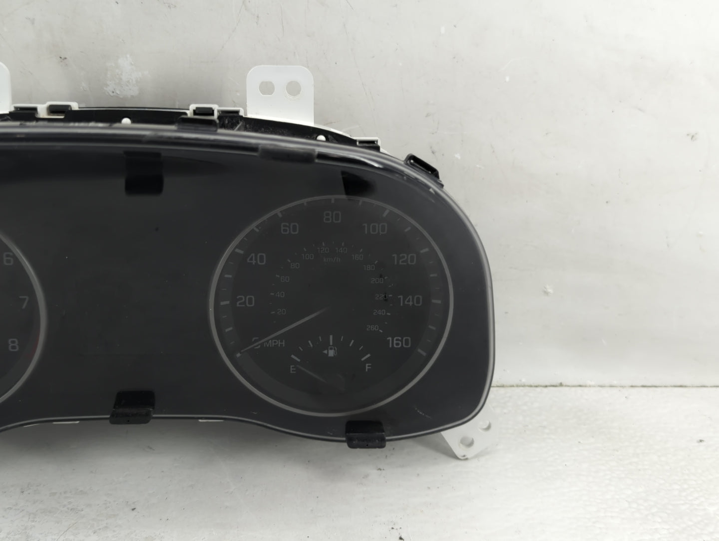 2017-2018 Hyundai Elantra Instrument Cluster Speedometer Gauges P/N:94011-F3012 Fits Fits 2017 2018 OEM Used Auto Parts - Oe