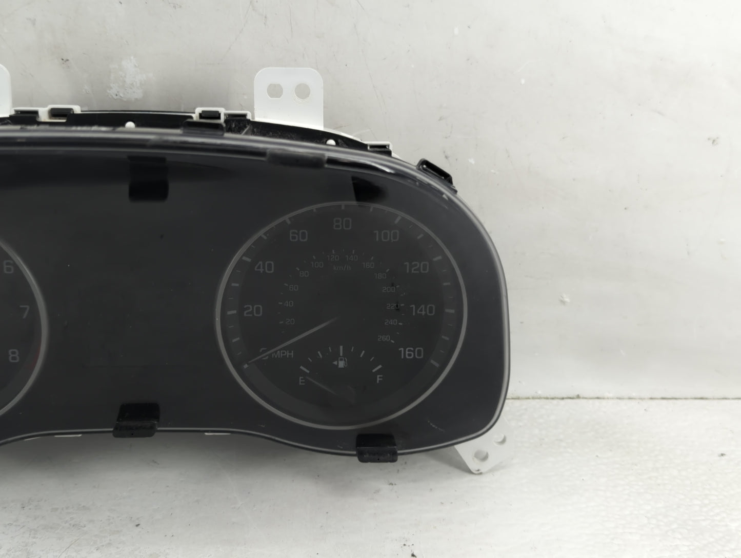 2017-2018 Hyundai Elantra Instrument Cluster Speedometer Gauges P/N:94011-F3012 Fits Fits 2017 2018 OEM Used Auto Parts - Oe