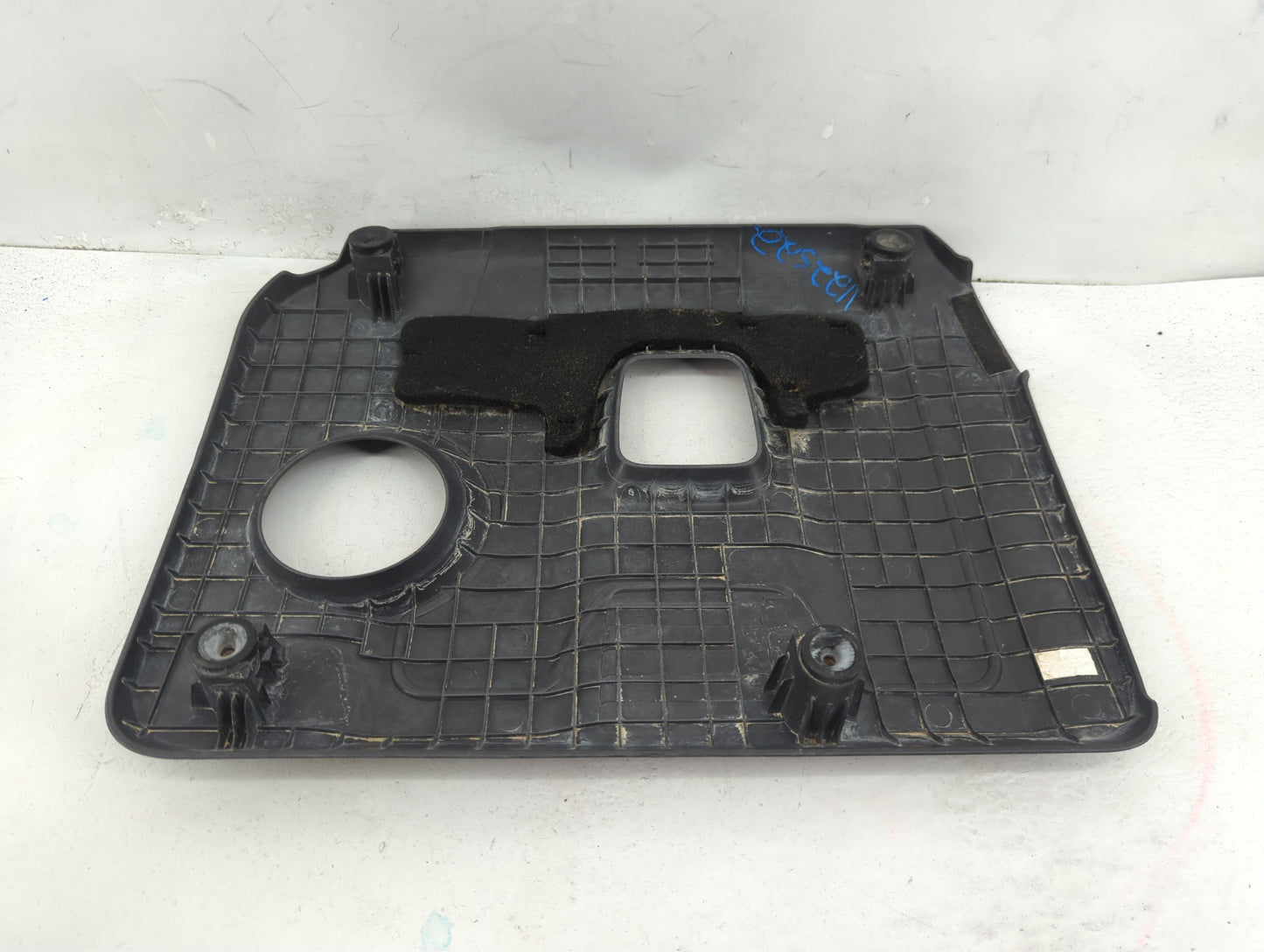 2018 Hyundai Elantra Engine Cover - Oemusedautoparts1.com