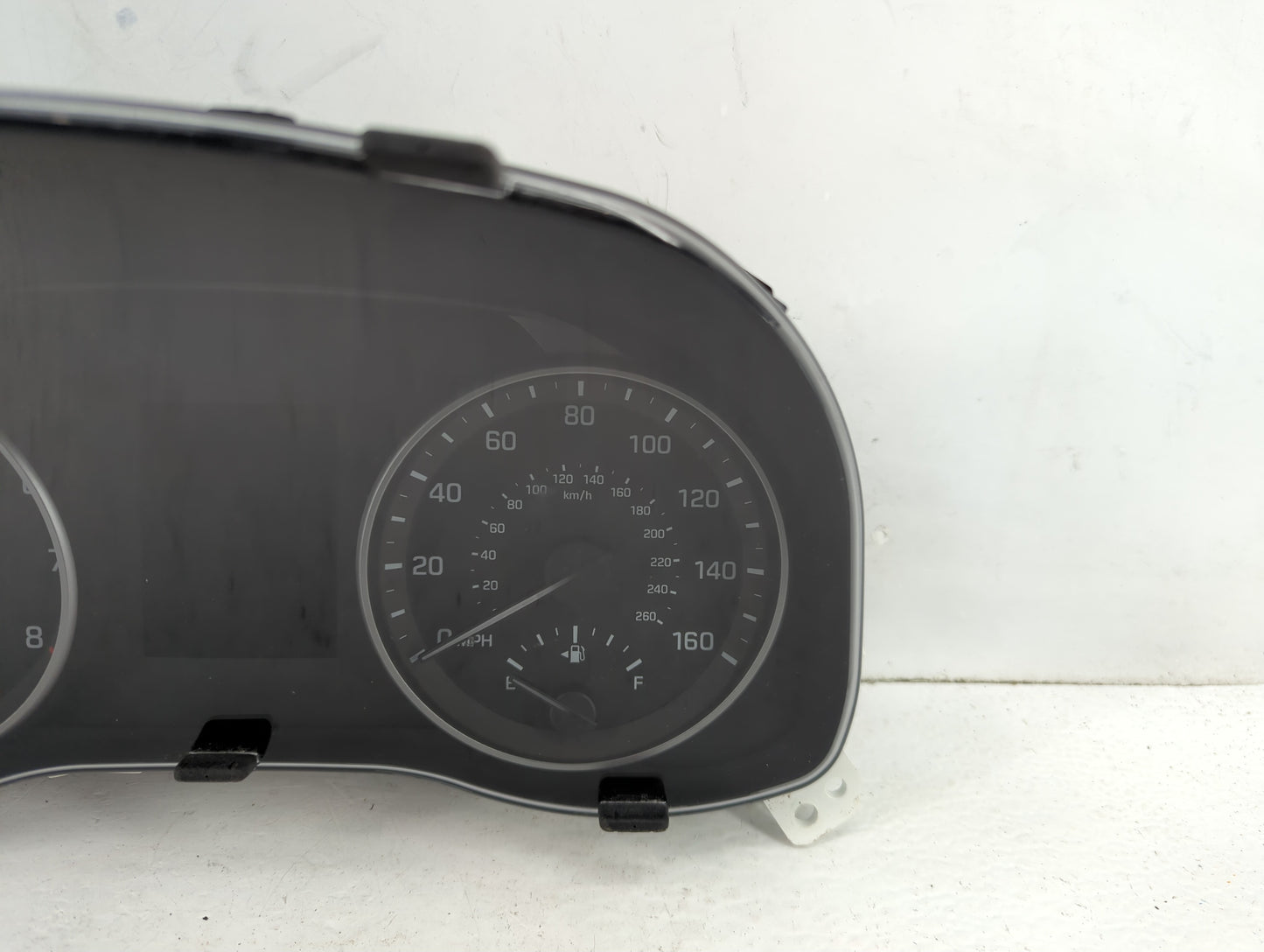 2017-2018 Hyundai Elantra Instrument Cluster Speedometer Gauges P/N:94001-F3011 Fits Fits 2017 2018 OEM Used Auto Parts - Oe
