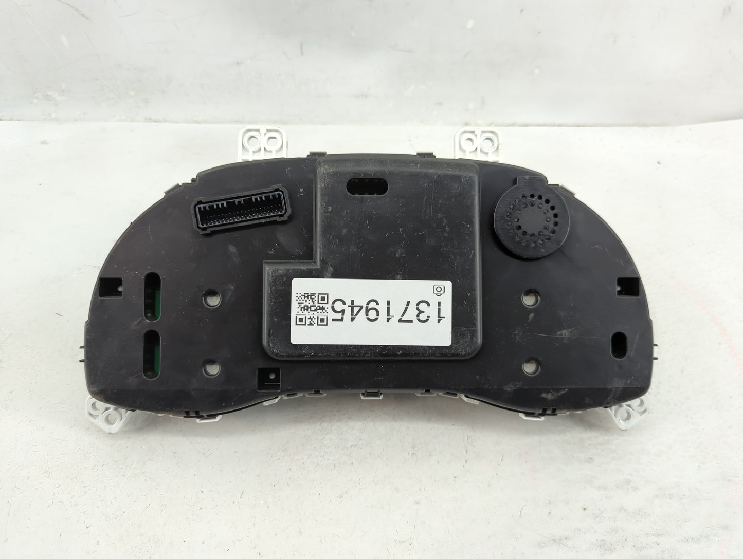 2017-2018 Hyundai Elantra Instrument Cluster Speedometer Gauges P/N:94001-F3011 Fits Fits 2017 2018 OEM Used Auto Parts - Oe
