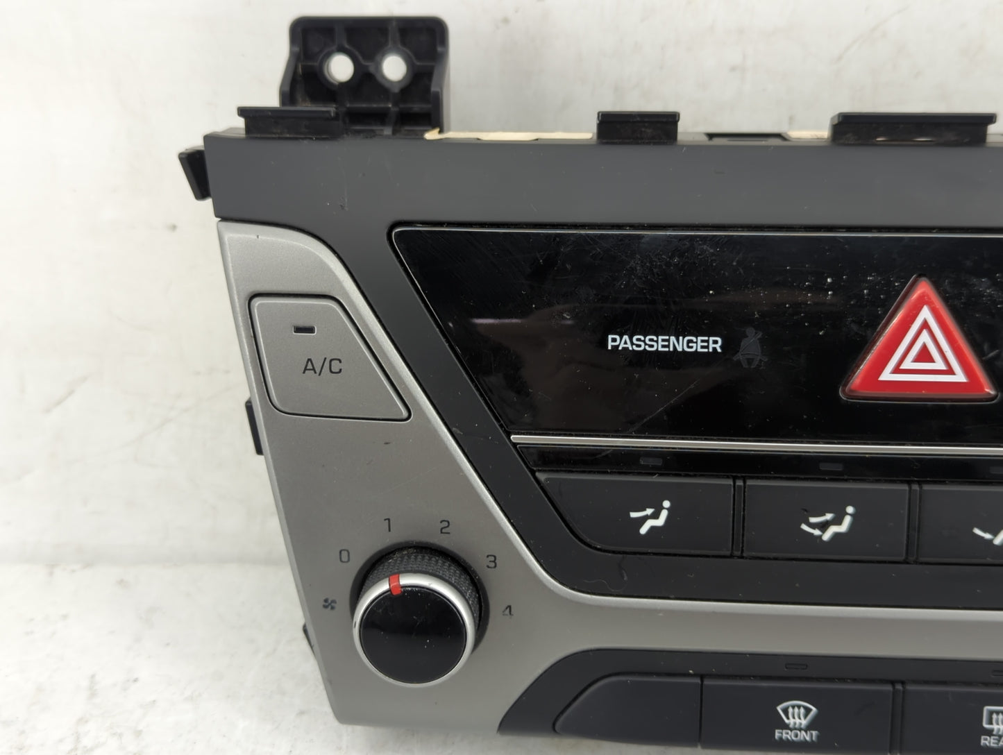 2018-2020 Hyundai Elantra Climate Control Module Temperature AC/Heater Replacement P/N:97250F2XXX Fits Fits 2018 2019 2020 O