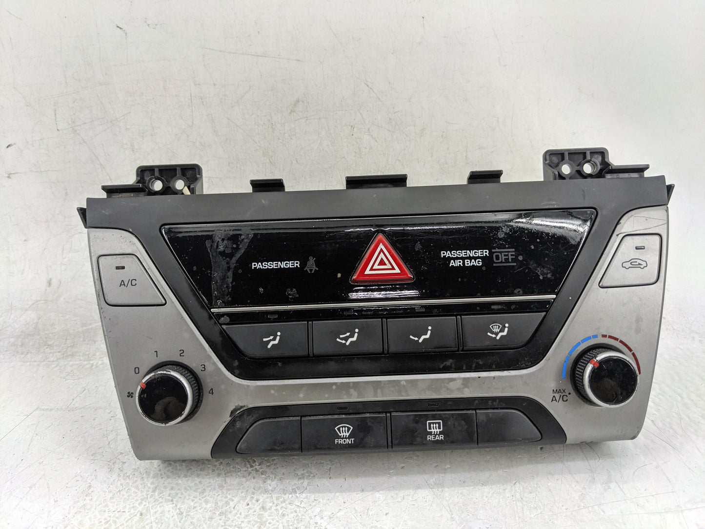 2017-2018 Hyundai Elantra Climate Control Module Temperature AC/Heater Replacement P/N:97250-F20624X Fits Fits 2017 2018 OEM