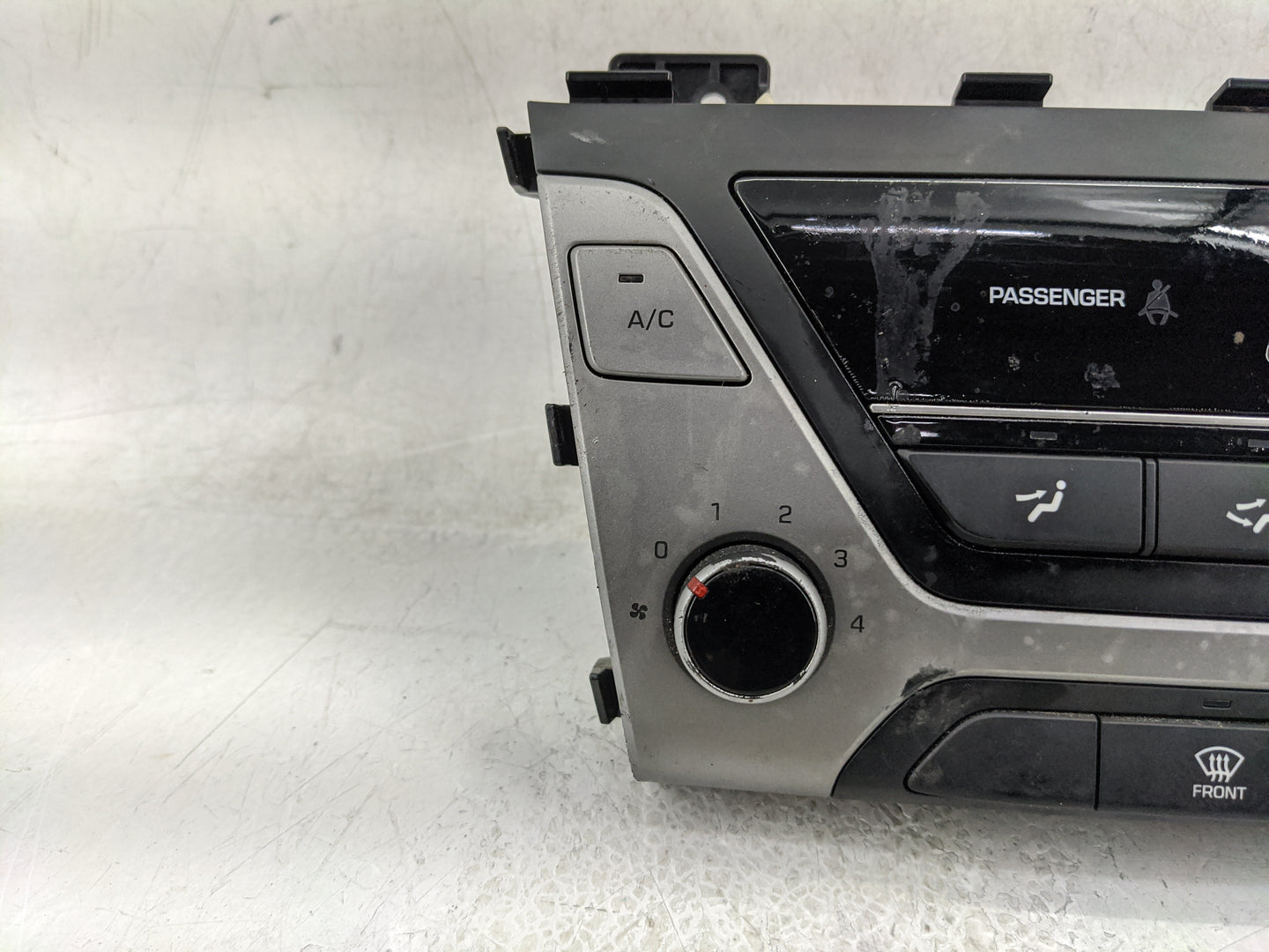 2017-2018 Hyundai Elantra Climate Control Module Temperature AC/Heater Replacement P/N:97250-F20624X Fits Fits 2017 2018 OEM