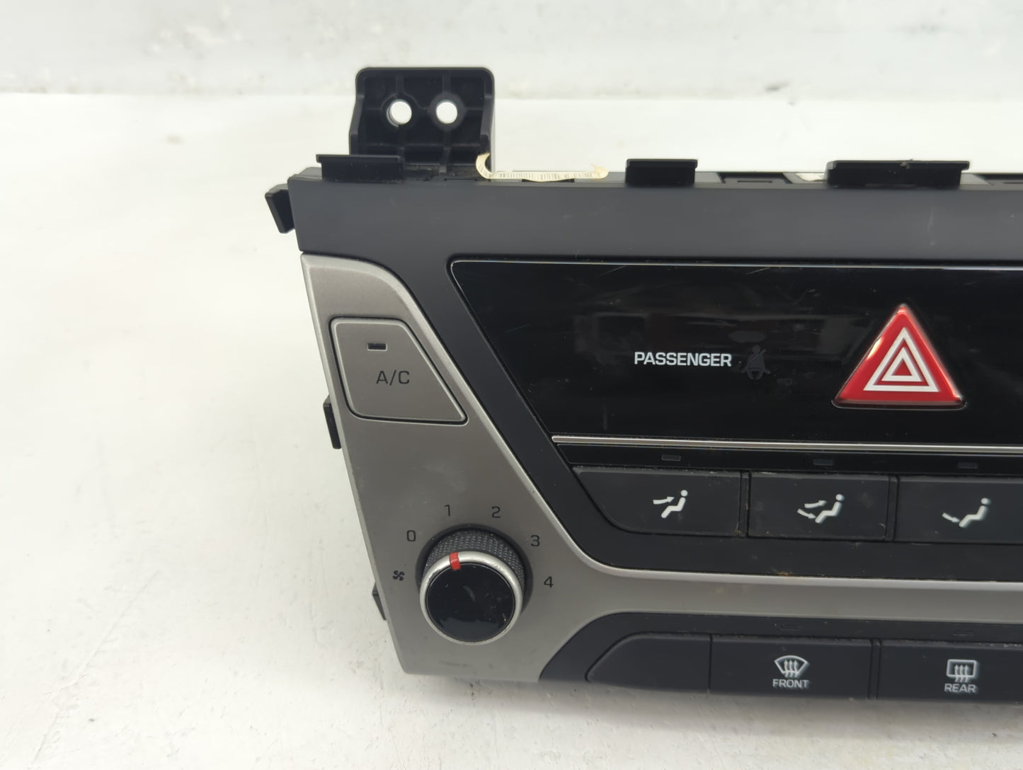 2017-2018 Hyundai Elantra Climate Control Module Temperature AC/Heater Replacement P/N:97250-F20624X Fits Fits 2017 2018 OEM