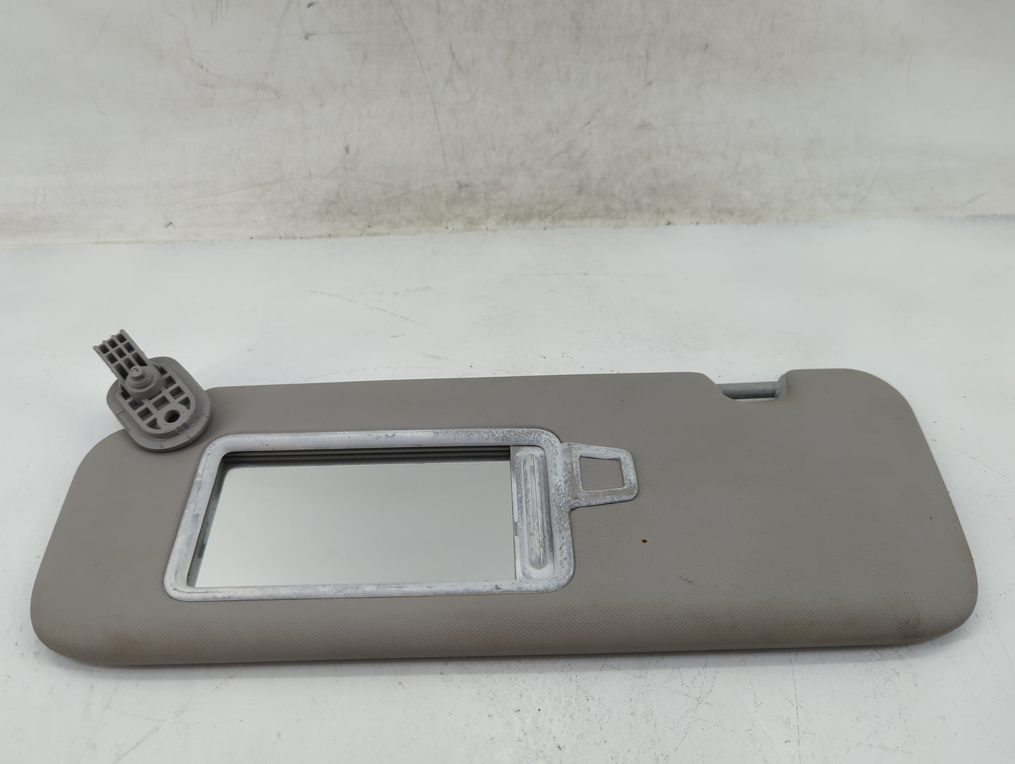 2017-2020 Hyundai Elantra Sun Visor Shade Replacement Driver Left Mirror Fits Fits 2017 2018 2019 2020 OEM Used Auto Parts -