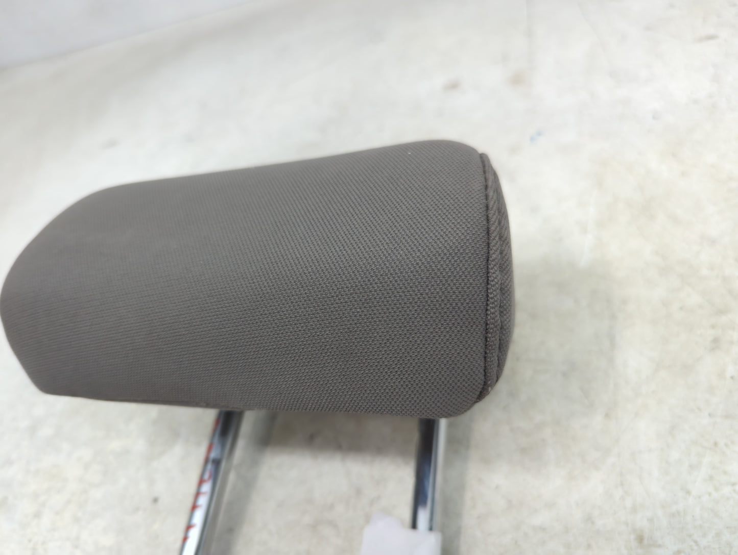 2017-2018 Hyundai Elantra Headrest Head Rest Rear Center Seat Fits Fits 2017 2018 OEM Used Auto Parts - Oemusedautoparts1.co