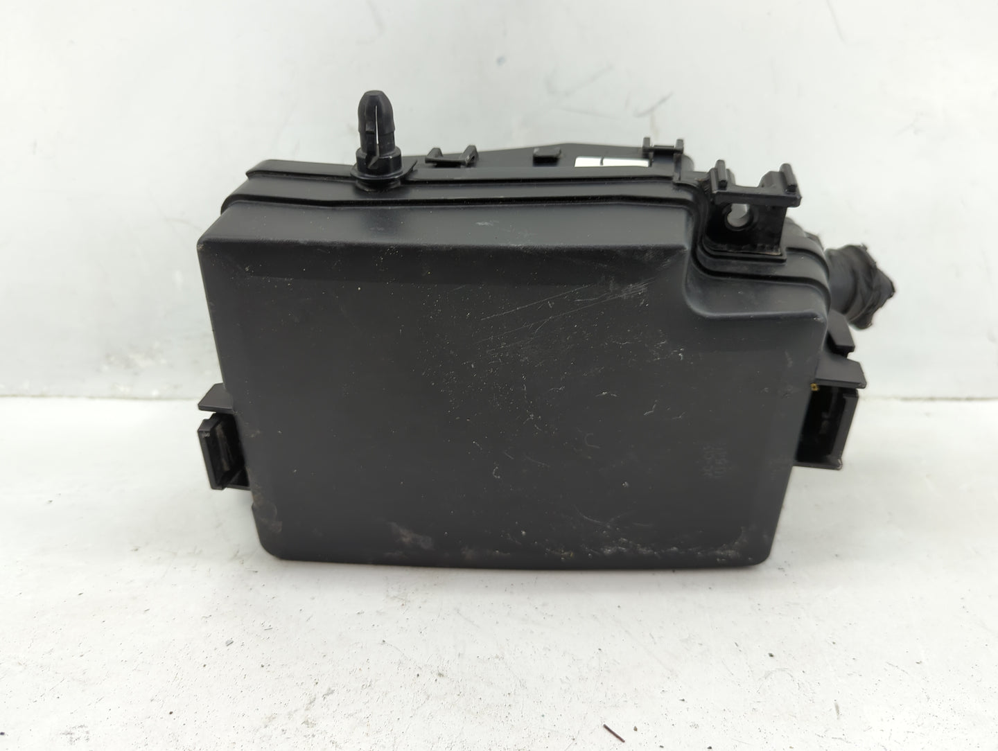 2018 Hyundai Elantra Fusebox Fuse Box Panel Relay Module P/N:91956-F2022 91203F2445C Fits OEM Used Auto Parts - Oemusedautop