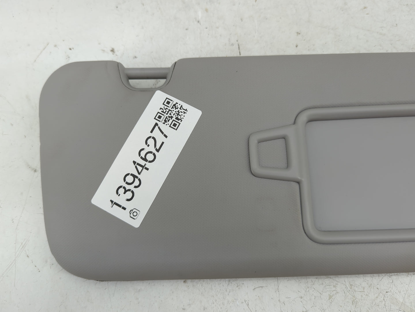 2017-2020 Hyundai Elantra Sun Visor Shade Replacement Passenger Right Mirror Fits Fits 2017 2018 2019 2020 OEM Used Auto Par