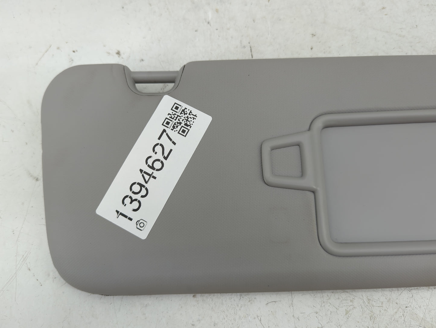 2017-2020 Hyundai Elantra Sun Visor Shade Replacement Passenger Right Mirror Fits Fits 2017 2018 2019 2020 OEM Used Auto Par