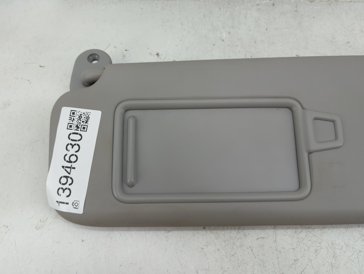 2017-2020 Hyundai Elantra Sun Visor Shade Replacement Driver Left Mirror Fits Fits 2017 2018 2019 2020 OEM Used Auto Parts -