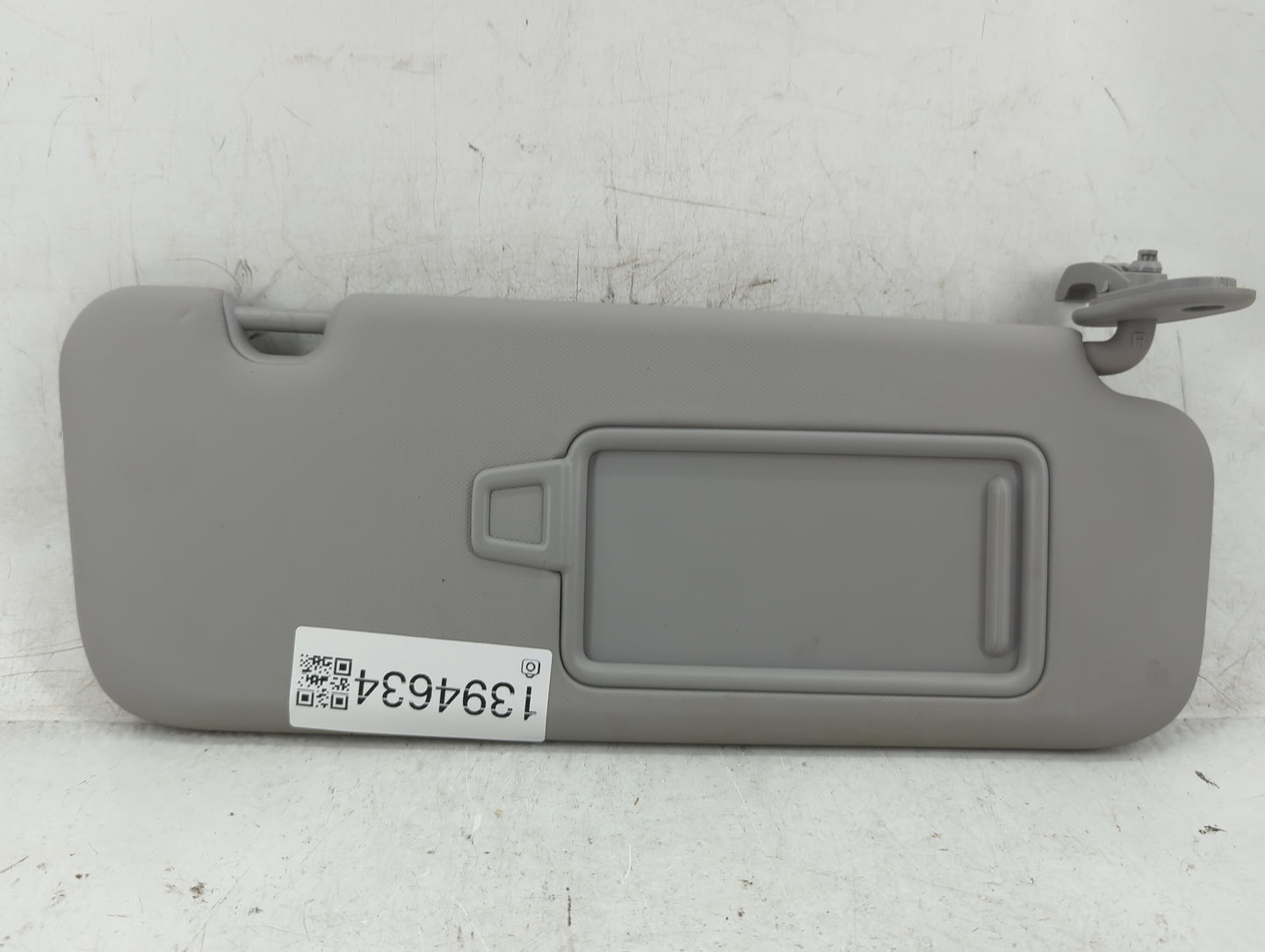 2017-2020 Hyundai Elantra Sun Visor Shade Replacement Passenger Right Mirror Fits Fits 2017 2018 2019 2020 OEM Used Auto Par