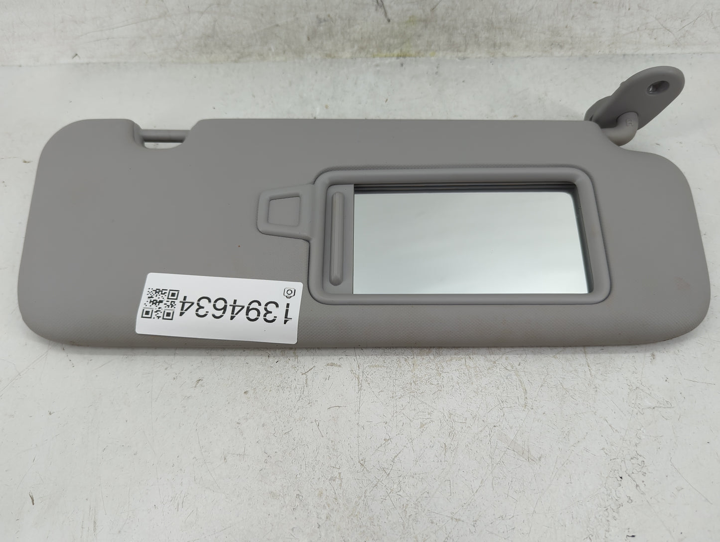 2017-2020 Hyundai Elantra Sun Visor Shade Replacement Passenger Right Mirror Fits Fits 2017 2018 2019 2020 OEM Used Auto Par