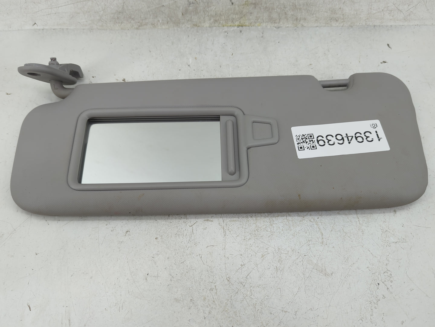 2017-2020 Hyundai Elantra Sun Visor Shade Replacement Driver Left Mirror Fits Fits 2017 2018 2019 2020 OEM Used Auto Parts -