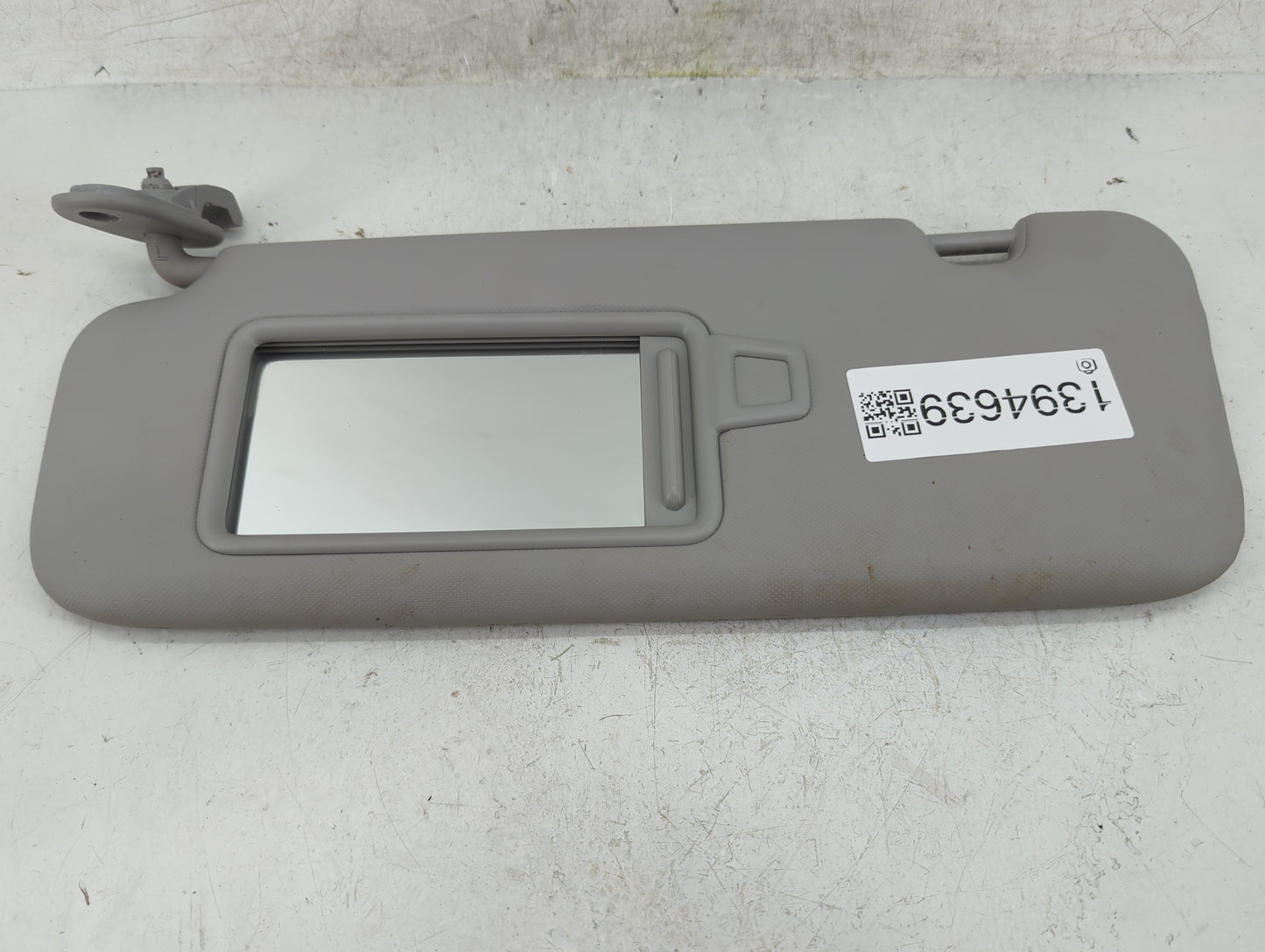 2017-2020 Hyundai Elantra Sun Visor Shade Replacement Driver Left Mirror Fits Fits 2017 2018 2019 2020 OEM Used Auto Parts -