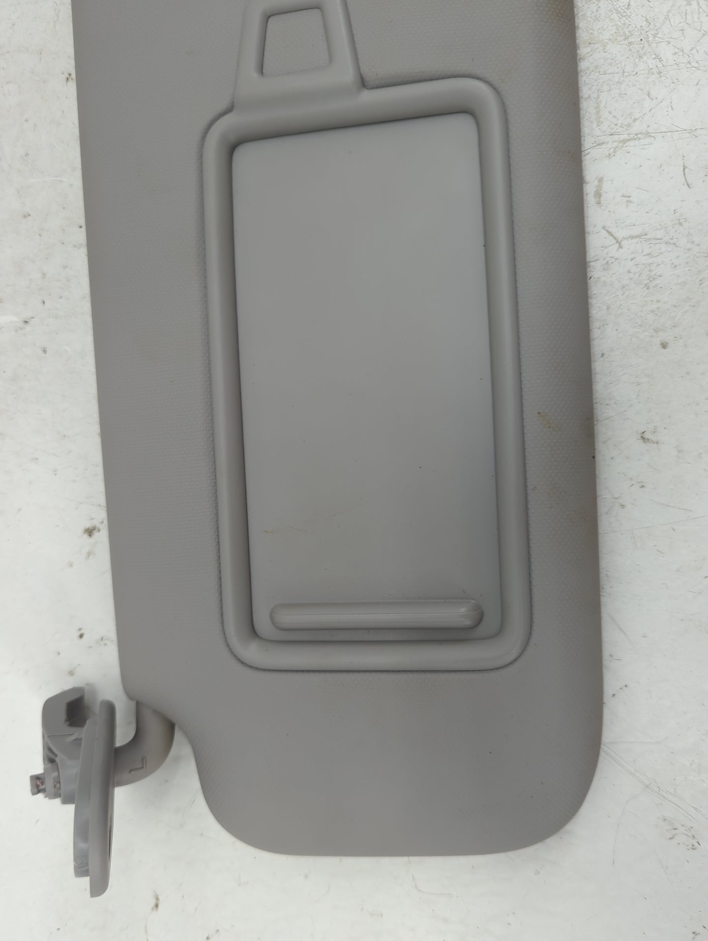 2017-2020 Hyundai Elantra Sun Visor Shade Replacement Driver Left Mirror Fits Fits 2017 2018 2019 2020 OEM Used Auto Parts -