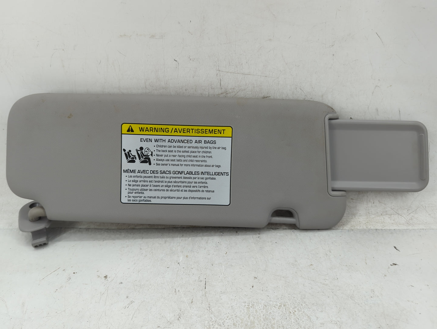 2017-2020 Hyundai Elantra Sun Visor Shade Replacement Driver Left Mirror Fits Fits 2017 2018 2019 2020 OEM Used Auto Parts -