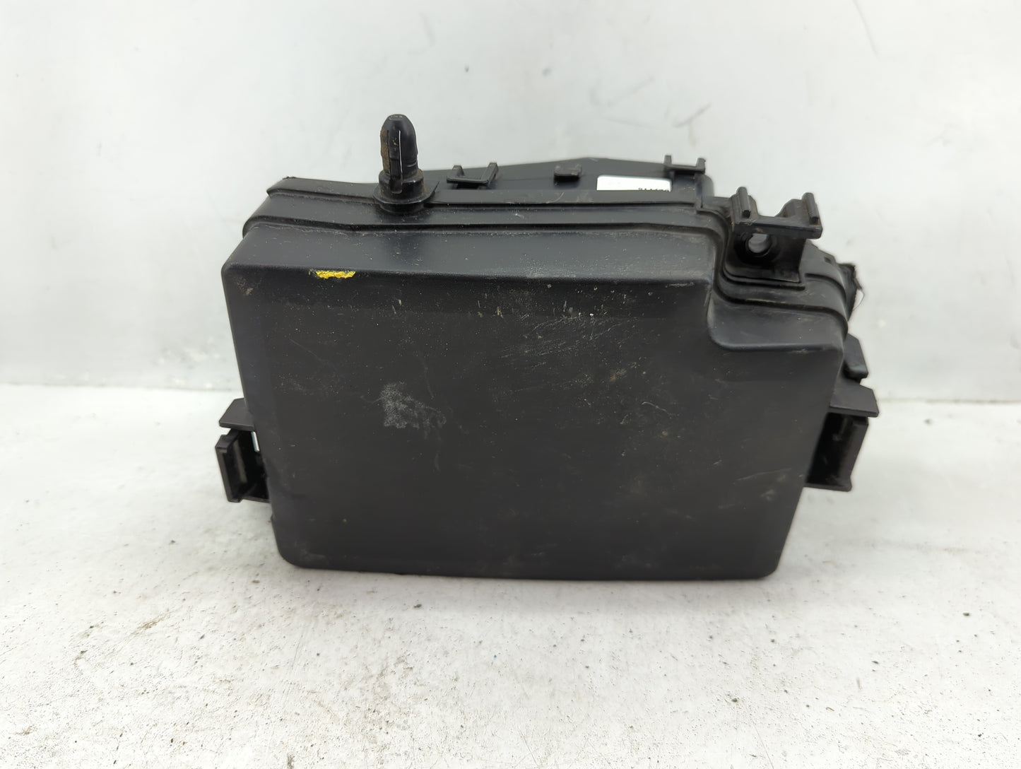 2018 Hyundai Elantra Fusebox Fuse Box Panel Relay Module Fits OEM Used Auto Parts - Oemusedautoparts1.com