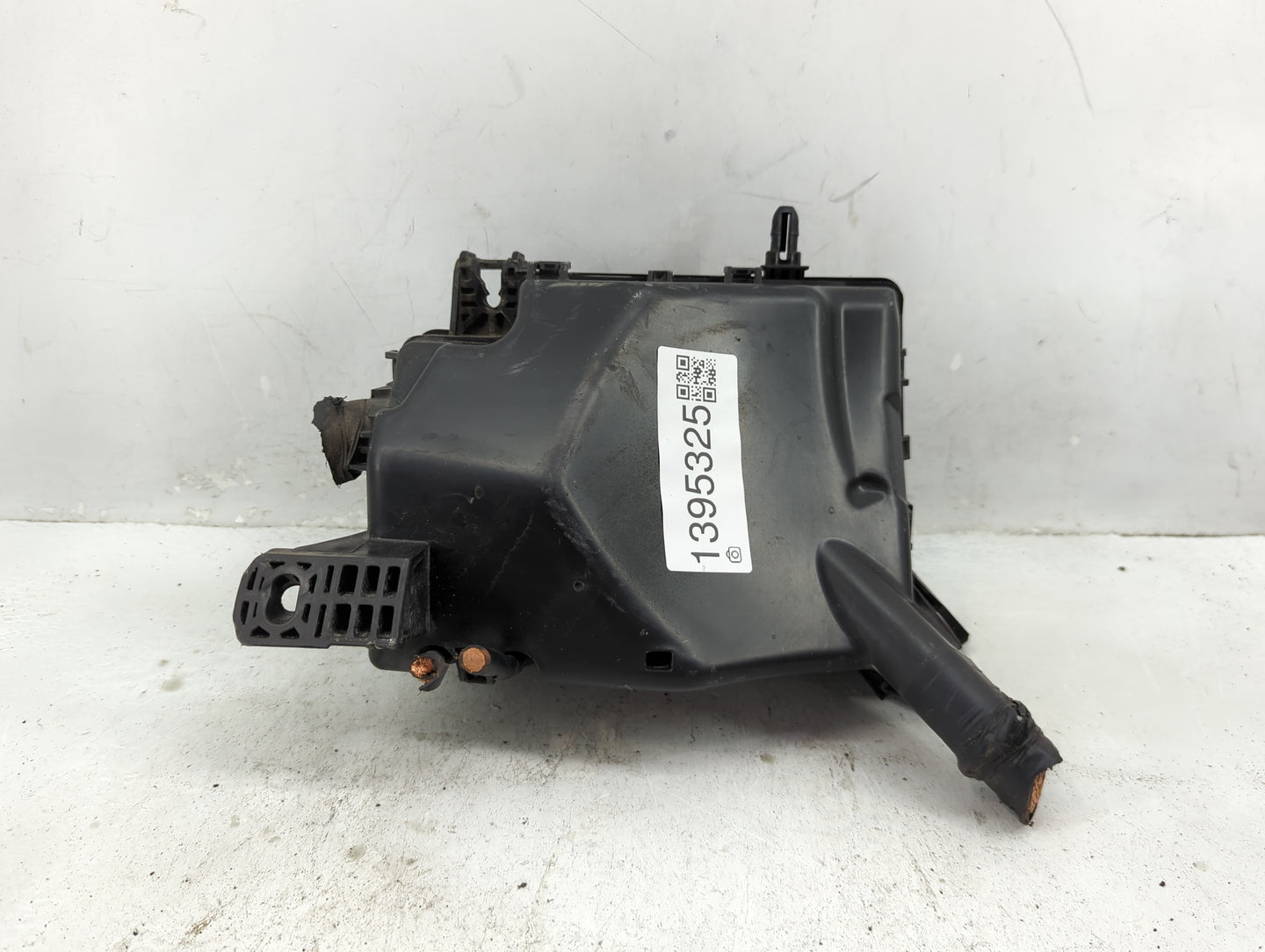 2018 Hyundai Elantra Fusebox Fuse Box Panel Relay Module Fits OEM Used Auto Parts - Oemusedautoparts1.com